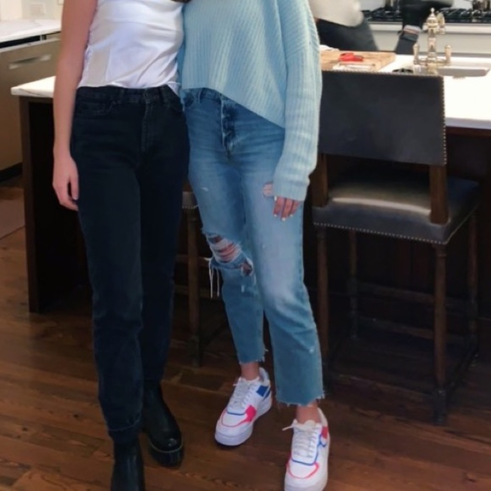 High wasted ripped jeans - Picture 3 of 4